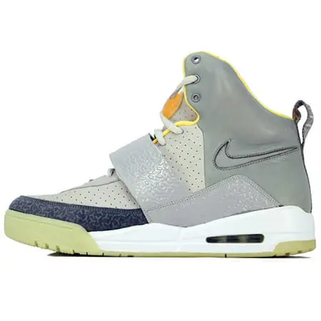 NIKE Air Yeezy(エアイージー)  初代コラボモデル ZEN GREY/LIGHT CHARCOAL