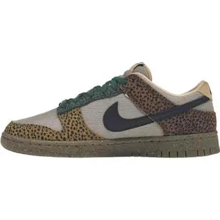 NIKE DUNK(ナイキ ダンク) NIKE Dunk LowSafari Golden Moss