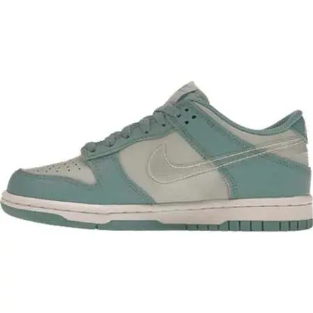 NIKE DUNK(ナイキ ダンク) Nike Dunk LowClear Blue Swoosh (GS)