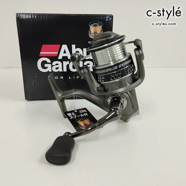 Abu Garcia アブガルシア CADINAL III STX 2500SH リール 左右交換ハンドル 替えスプール付き