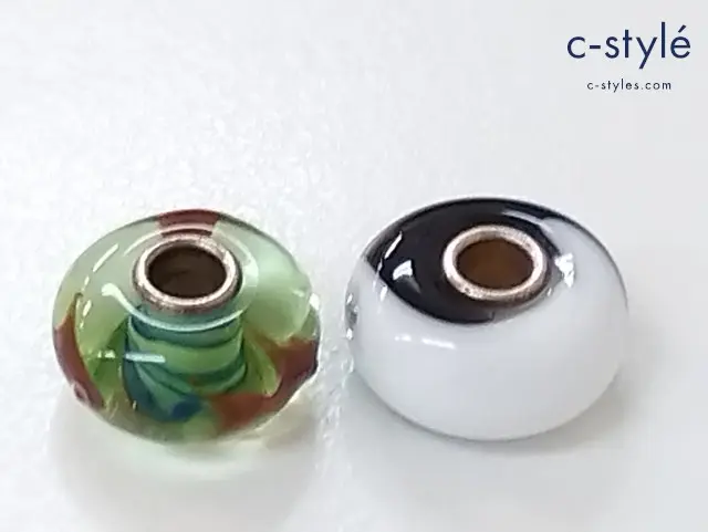 TROLLBEADS トロールビーズ ガラスビーズ 黒×白 マルチカラー パーフェクトバランス 魚 アクセサリー 計2点