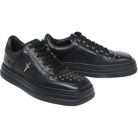 Cesare Paciotti(チェザレパチョッティ) スクエアスニーカー