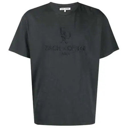 EACH OTHER(イーチアザー) ロゴ Tシャツ