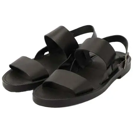 La Botte Gardiane(ラボッタガルディエーヌ) レザー ストラップサンダル