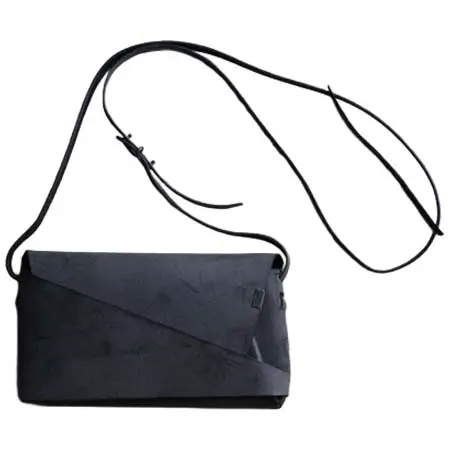 所作(ショサ) ショルダーポーチ