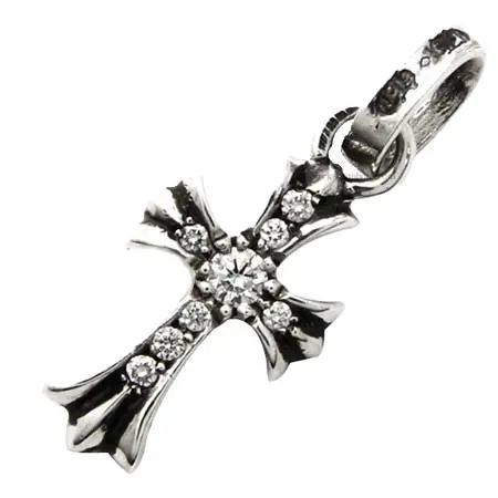 CHROME HEARTS(クロムハーツ) クロス CHクロスベビーファットチャームwithパヴェダイヤモンド