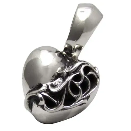 CHROME HEARTS(クロムハーツ) ネックレス ハートペンダント ベイル