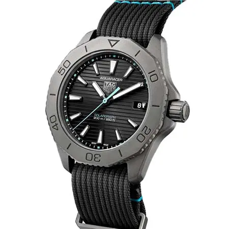 TAG Heuer(タグホイヤー) アクアレーサー プロフェッショナル200 ソーラーグラフ WBP1180.FN8027