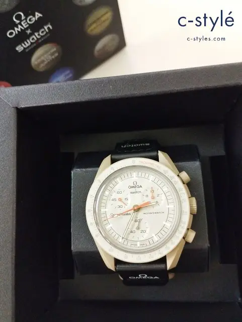 SWATCH×OMEGA スウォッチ×オメガ 腕時計 ベージュ × ブラック MISSION TO JUPITER クォーツ式