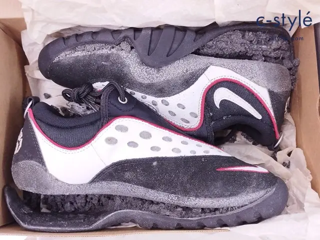 NIKE ナイキ スニーカー 26.0cm ブラック×ホワイト AIR WORM NDESTRUKT 130295-011