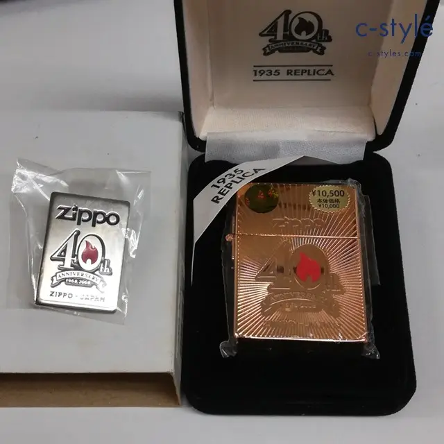 ZIPPO ジッポー オイルライター 40th ANNIVERSARY 1968-2008 ゴールド 1935 REPLICA ピンズ付