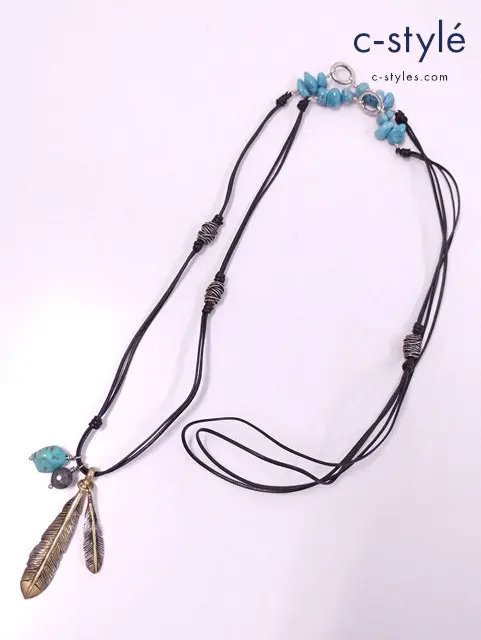 Andrea D’amico アンドレアダミコ ネックレス マルチカラー COLLANA PIETRE E DOPPIA PIUMA 羽