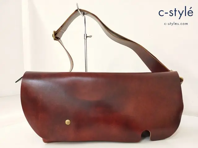 Uni&co ユニアンドコー メッセンジャーバッグ レッド系 レザー