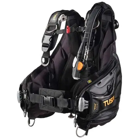 TUSA(ツサ) ダイビング ビーシー・ジャケット BC0104C A.P.Aインフレーター標準装備