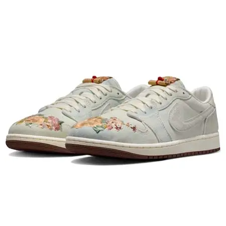 AIR JORDAN(エアジョーダン) Air Jordan 1 Retro Low OG “Chinese New Year” a.k.a. “Year of the Horse” IQ1108-011