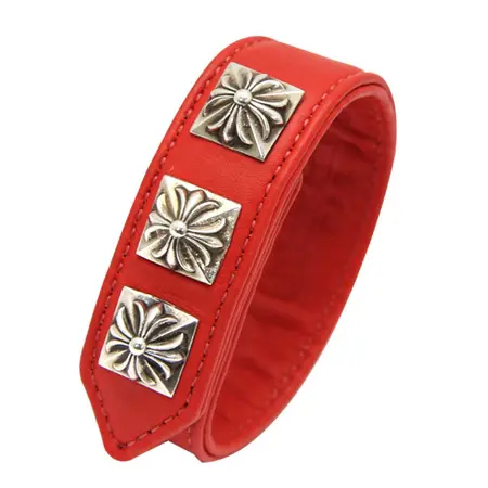 クロムハーツ(CHROME HEARTS) ブレスレット 3ボタン2スナップ ブレスレット ピラミッドクロスボタン レッド
