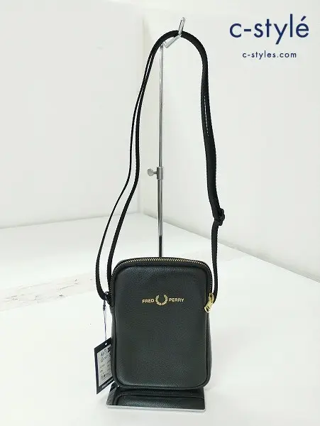 FRED PERRY フレッドペリー ショルダーバッグ 1SZ ブラック タンブル レザー サイドバッグ サコッシュ L8289