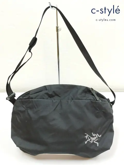 ARC’TERYX アークテリクス ショルダーバッグ ブラック HELIAD CROSSBODY BAG